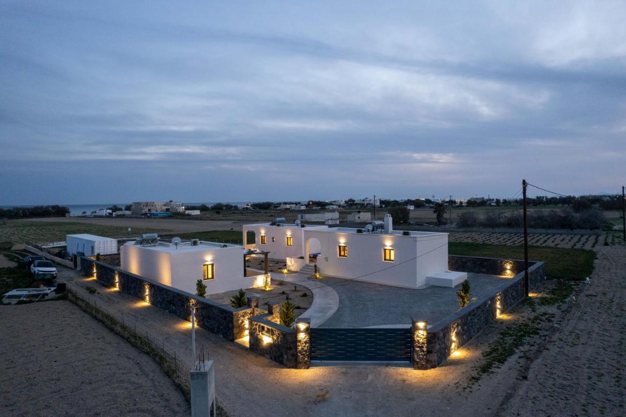Almira Luxury Suites Perivolos  Ngoại thất bức ảnh