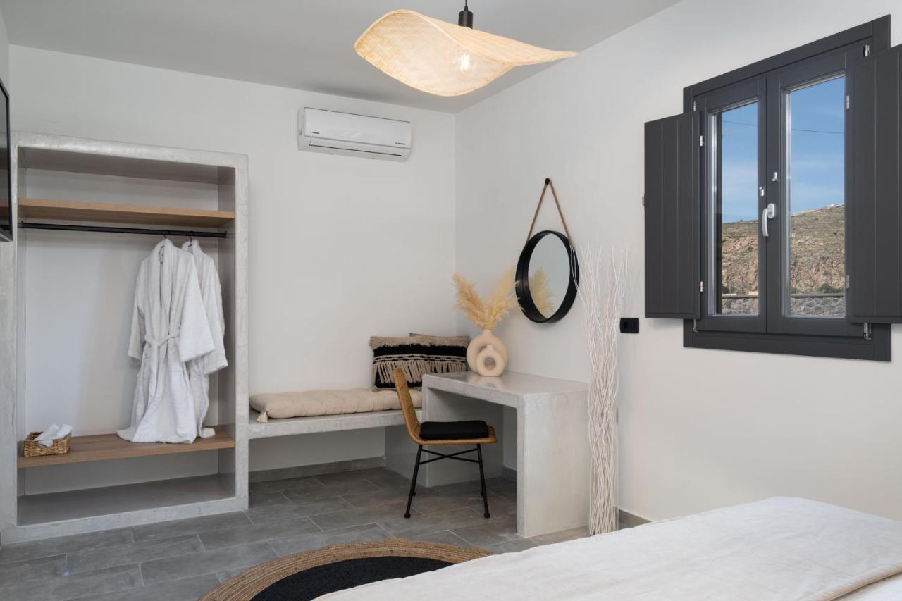 Almira Luxury Suites Perivolos  Ngoại thất bức ảnh
